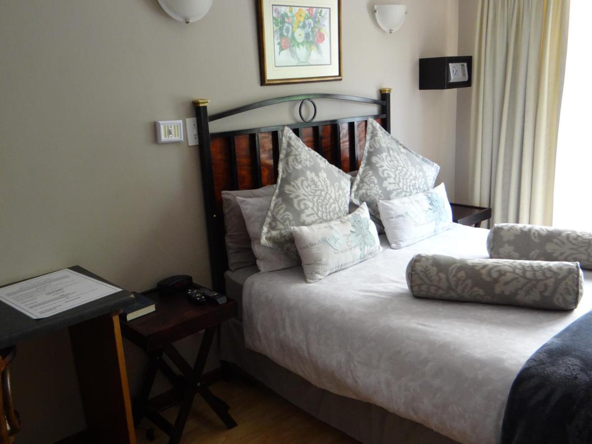 La Paix Guesthouse Beaufort West Exterior foto
