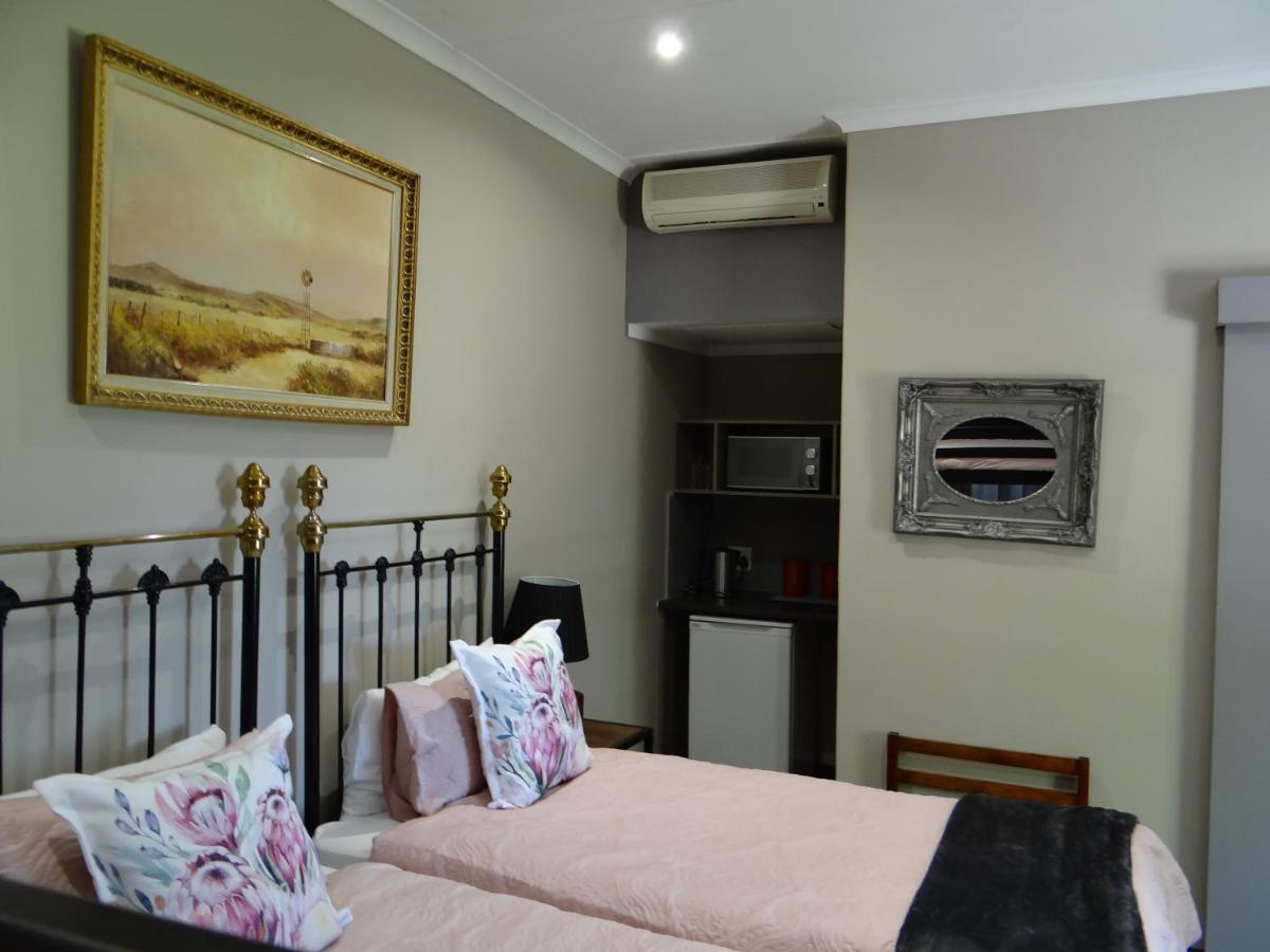 La Paix Guesthouse Beaufort West Exterior foto
