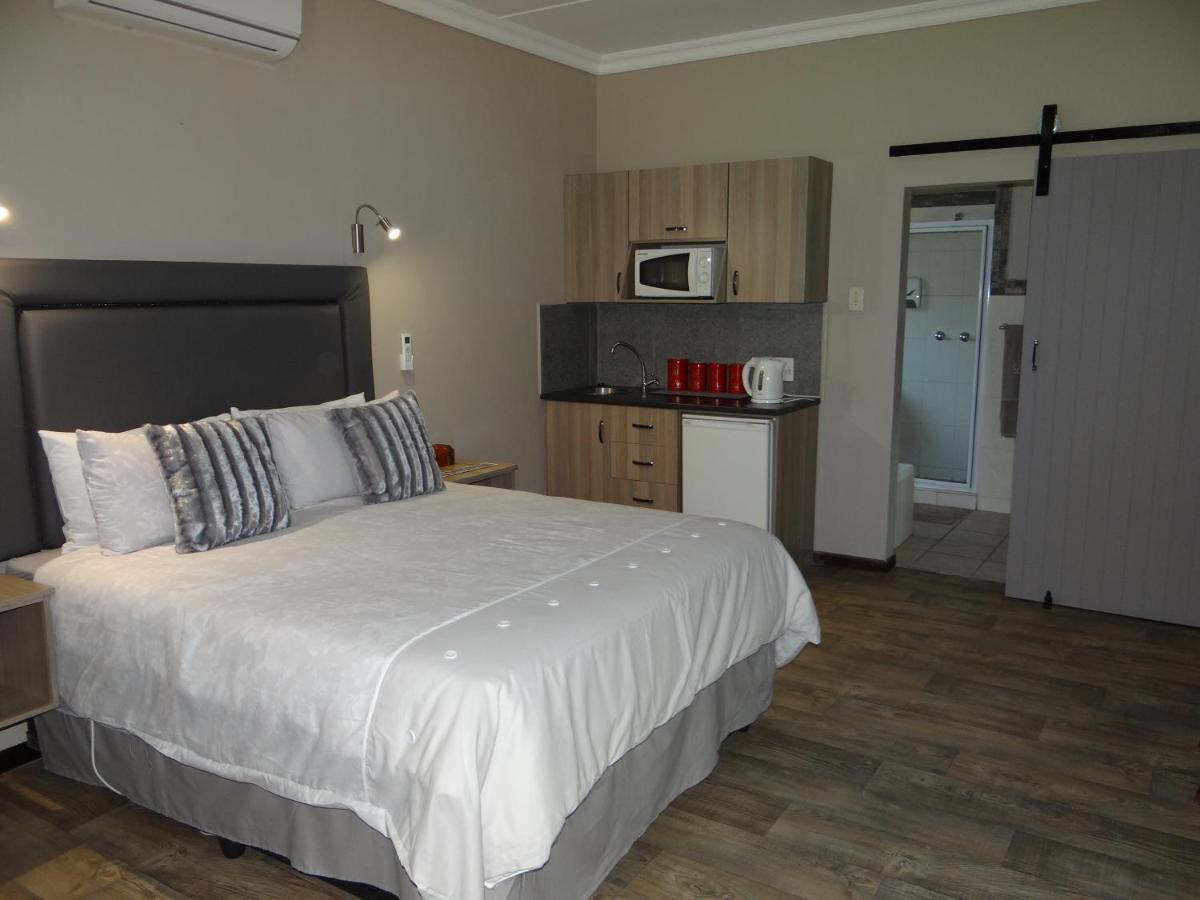 La Paix Guesthouse Beaufort West Exterior foto