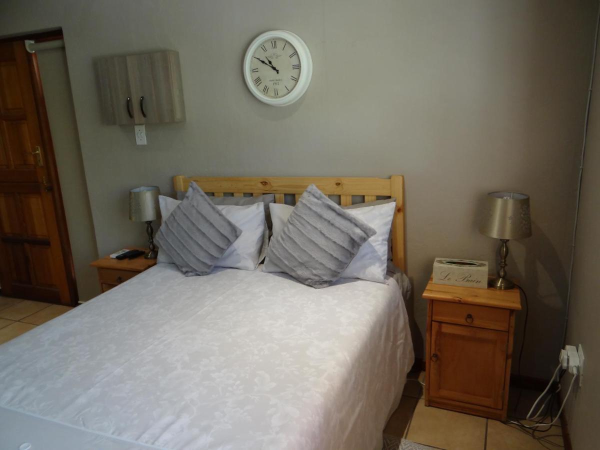 La Paix Guesthouse Beaufort West Exterior foto
